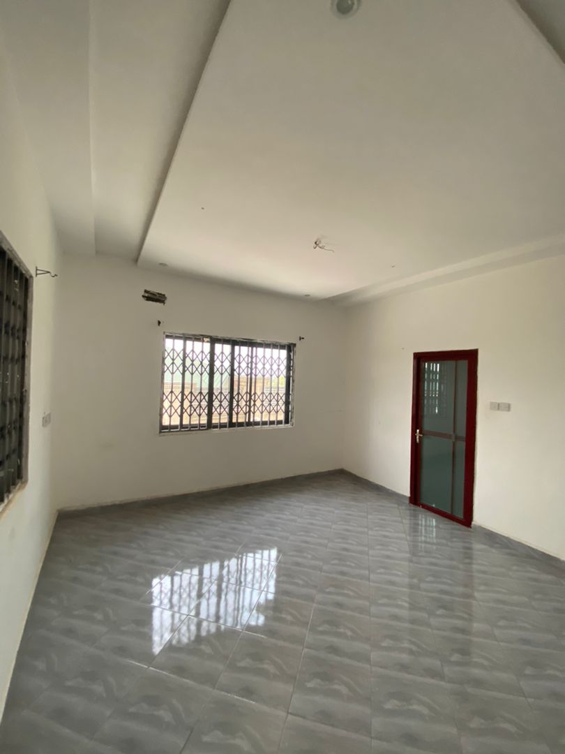 1 Bedroom Self-contained for Rent at Apromoase
