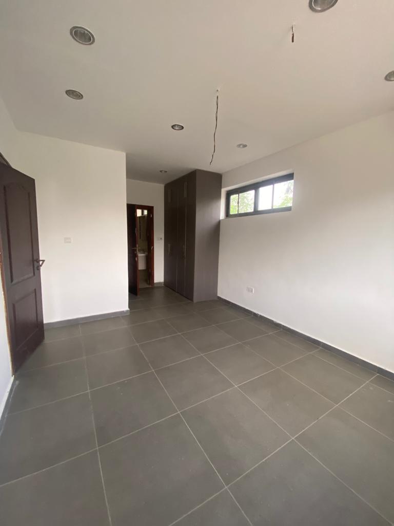 1 Bedroom Unfurnished Apartment for Rent at East Airport