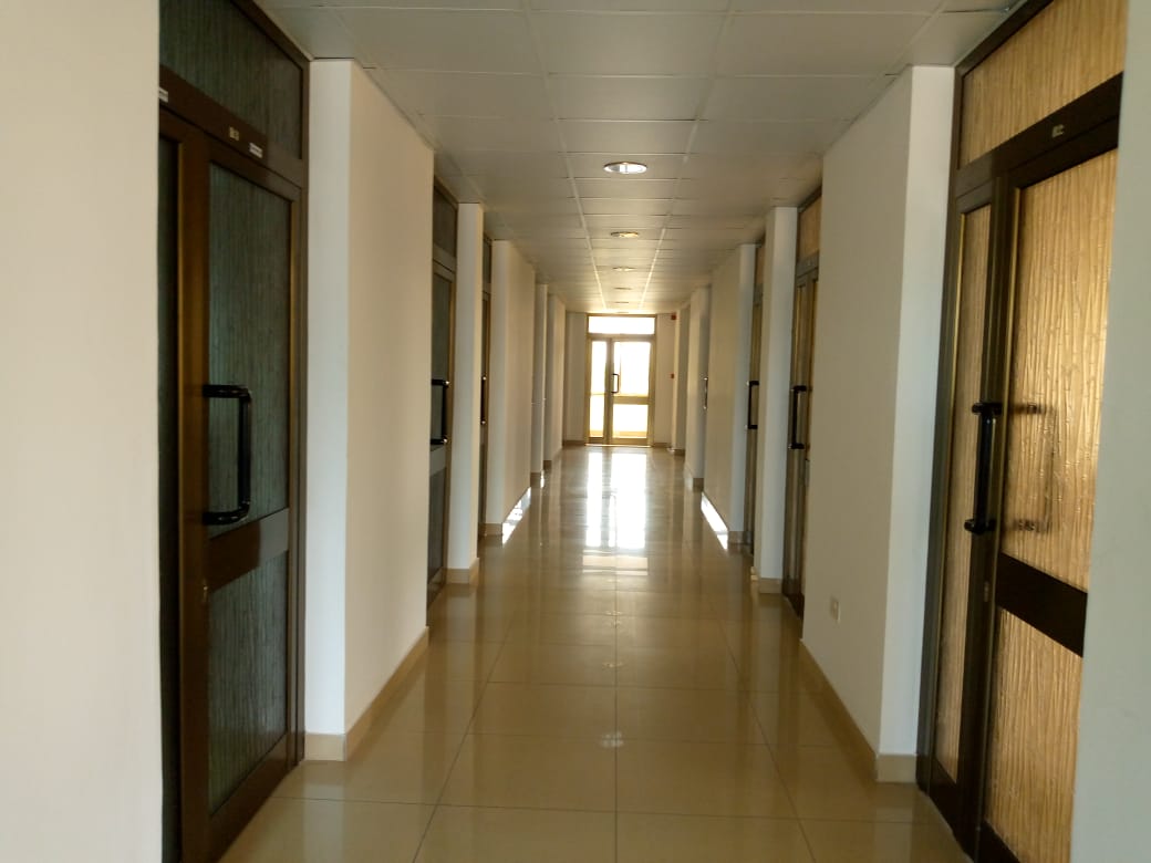 100 Sqm Office Space for Rent At North Ridge