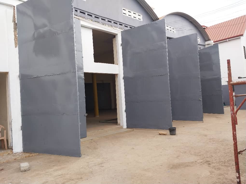 100 SQM Warehouse For Rent at Lashibi