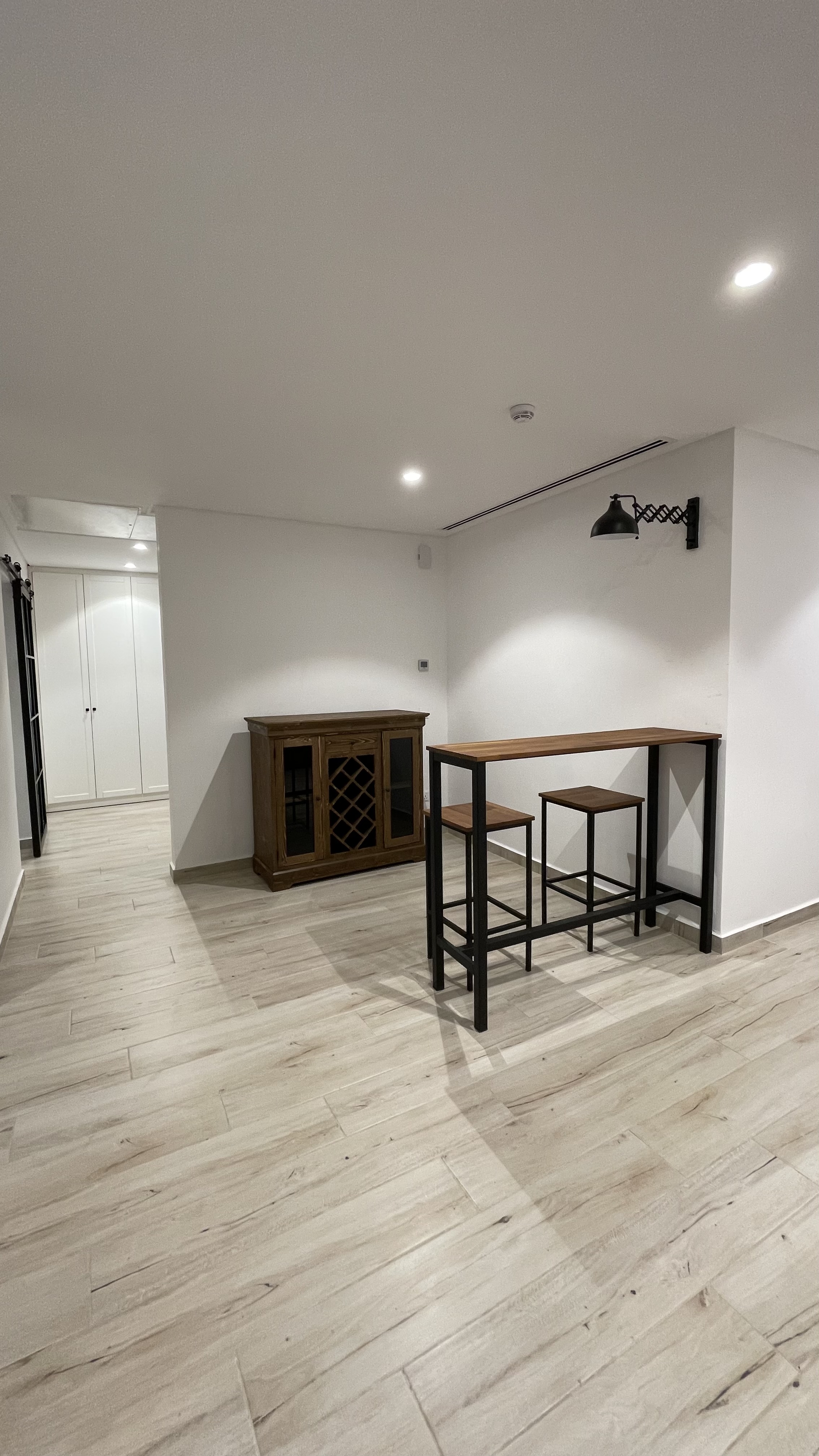 Fully Furnished One (1) Bedroom Apartment For Rent at Airport West