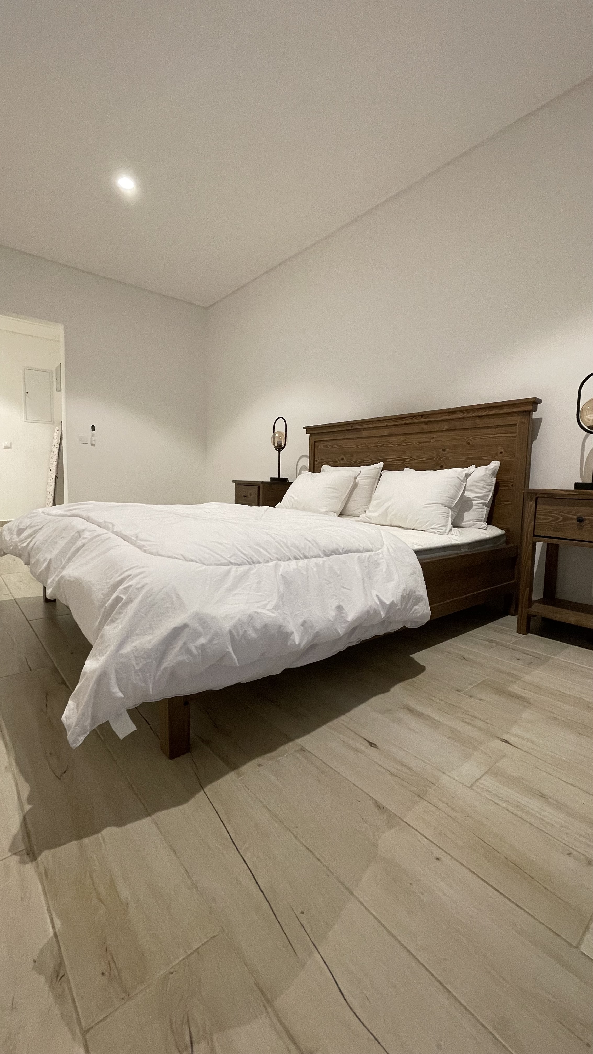 Fully Furnished One (1) Bedroom Apartment For Rent at Airport West