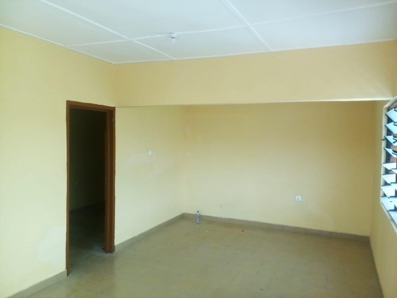 2 Bedrooms House for Rent at Achimota