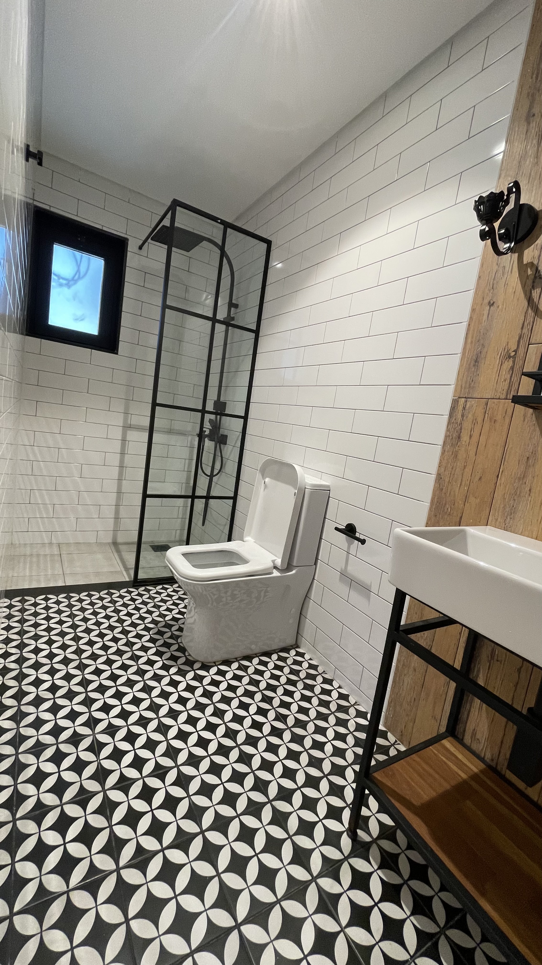 Fully Furnished Two (2) Bedroom Apartment For Rent at Airport West