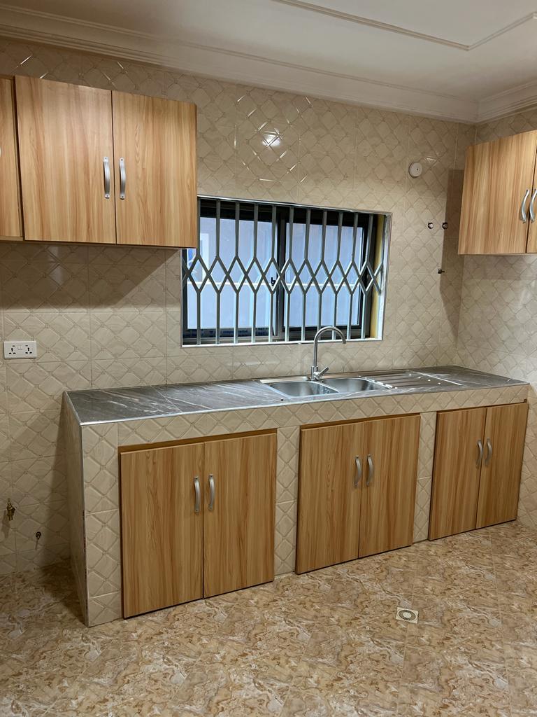 3 BEDROOM HOUSE FOR RENT AT ABOKOBI