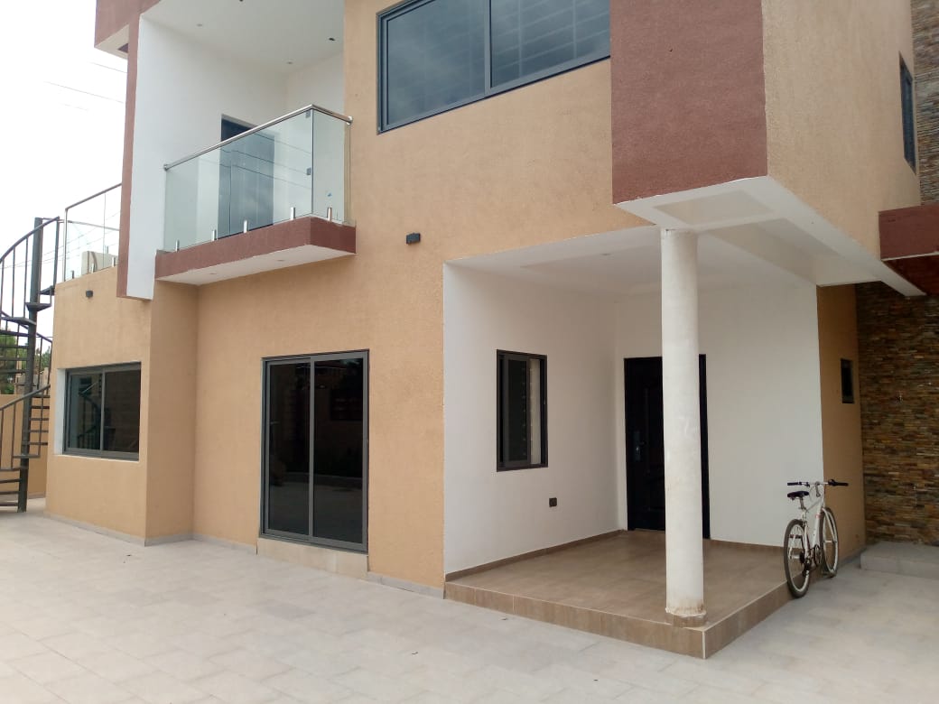 3 Bedroom Townhouse for Sale at Oyarifa