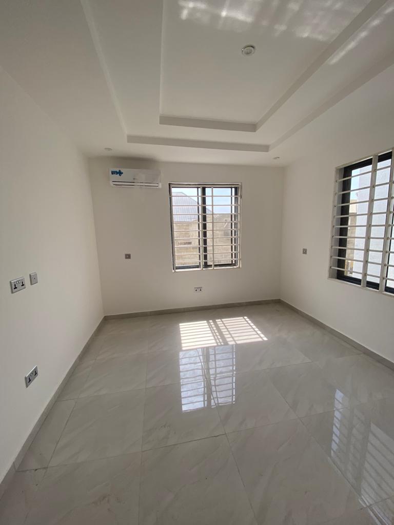 3 Bedroom Townhouses for Rent at Adjiringanor