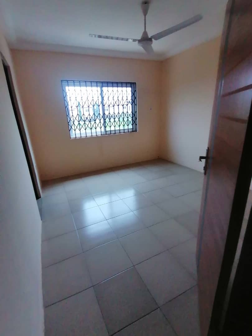 2 & 3 Bedrooms Semi-detached House For Rent