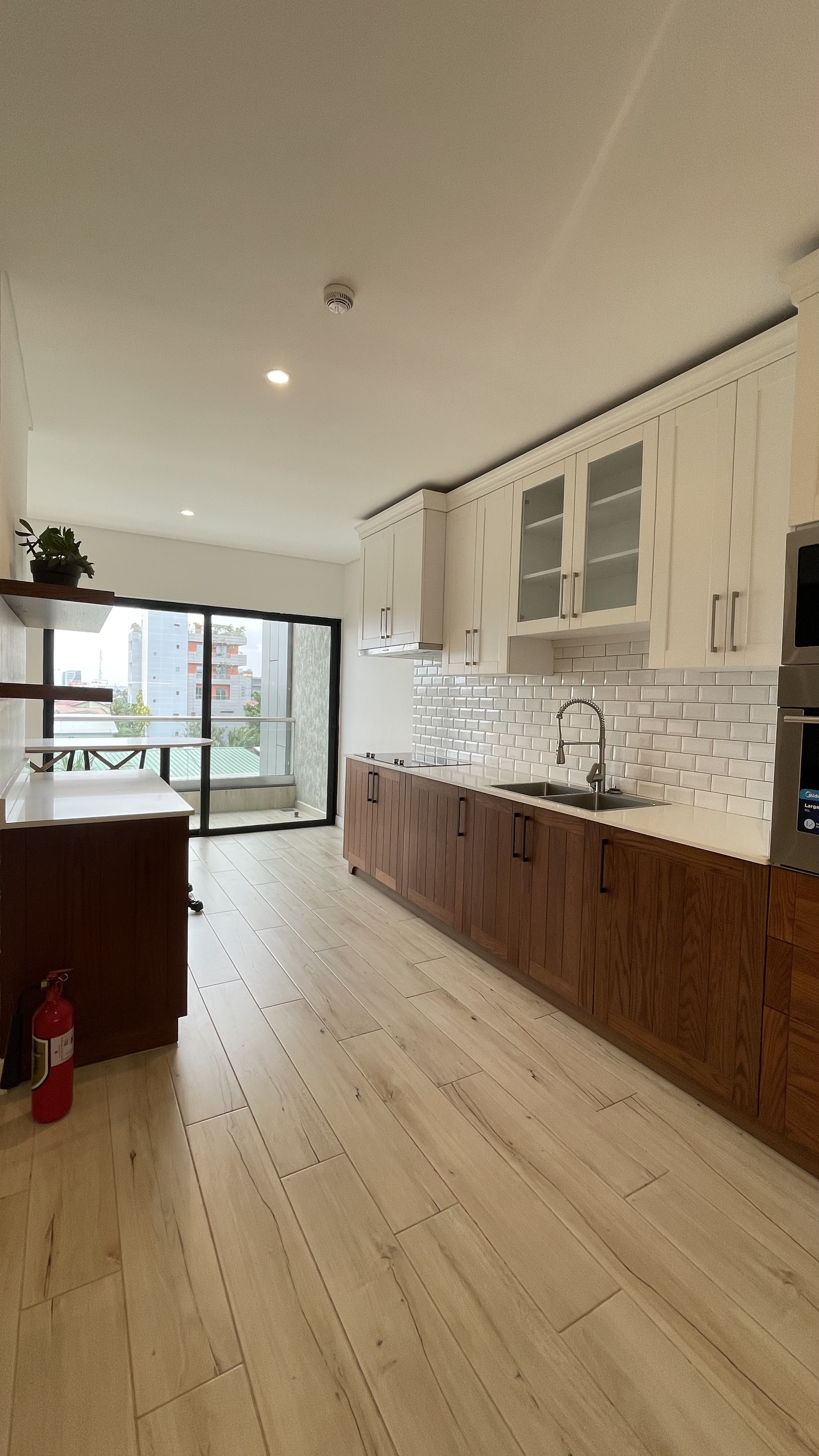 Fully Furnished Three (3) Bedroom Apartment For Rent at Airport West
