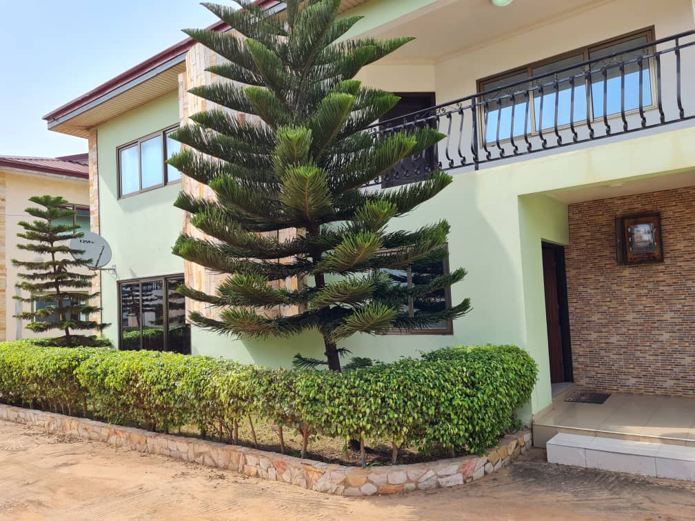 4 BEDROOM HOUSE FOR SALE AT SPINTEX