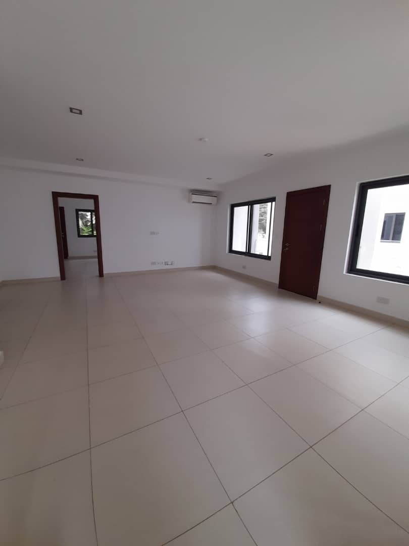 4 Bedrooms With Boys Quarters Townhouse for Rent At Airport Residential