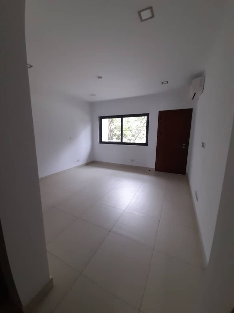 4 Bedrooms With Boys Quarters Townhouse for Rent At Airport Residential