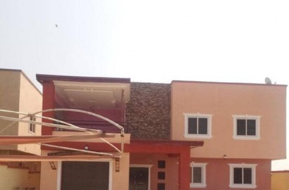 Three bedroom house for sale at Daban