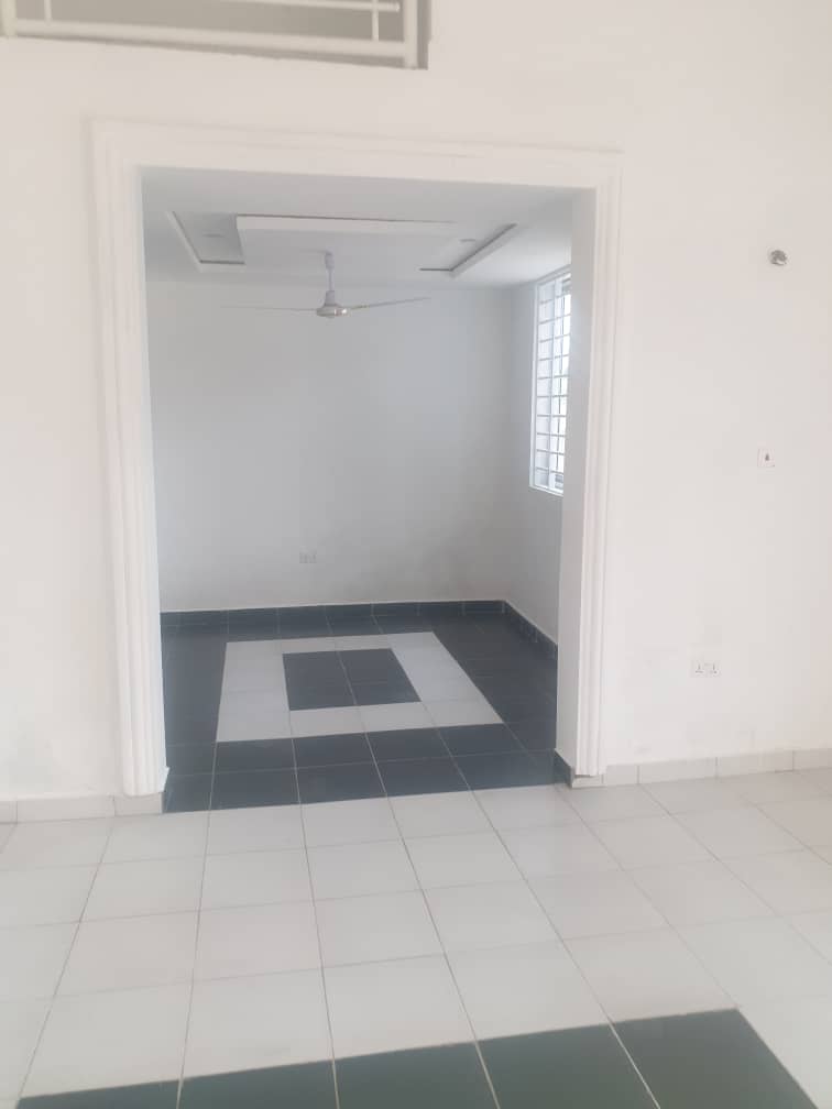 5 BEDROOM HOUSE FOR RENT AT HAATSO-ECOMOG