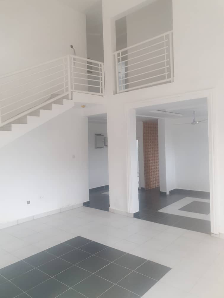 5 BEDROOM HOUSE FOR RENT AT HAATSO-ECOMOG