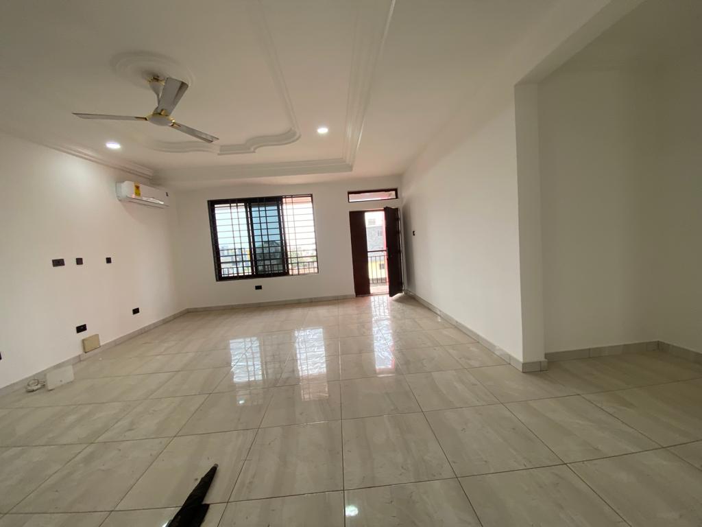 5 Bedrooms House for Rent at Tse Addo