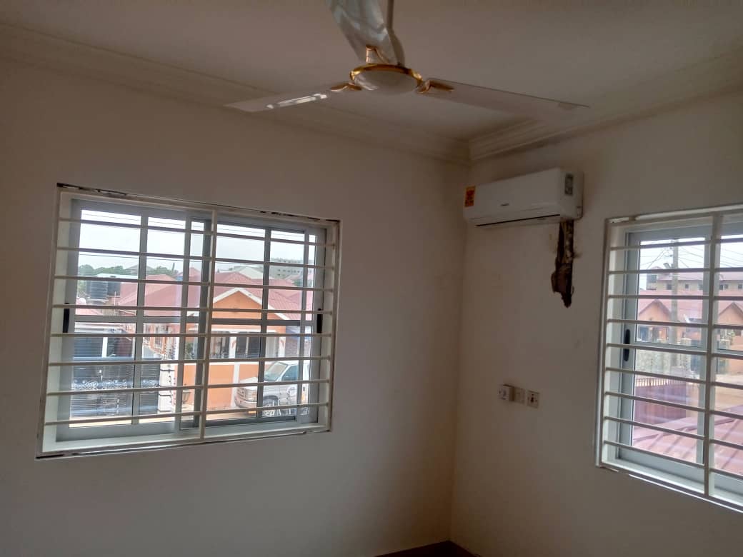 NEWLY BUILT 5 BEDROOM STOREY BUILDING HOUSE FOR SALE