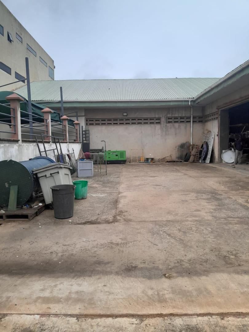 850 SQM Warehouse For Rent at Spintex