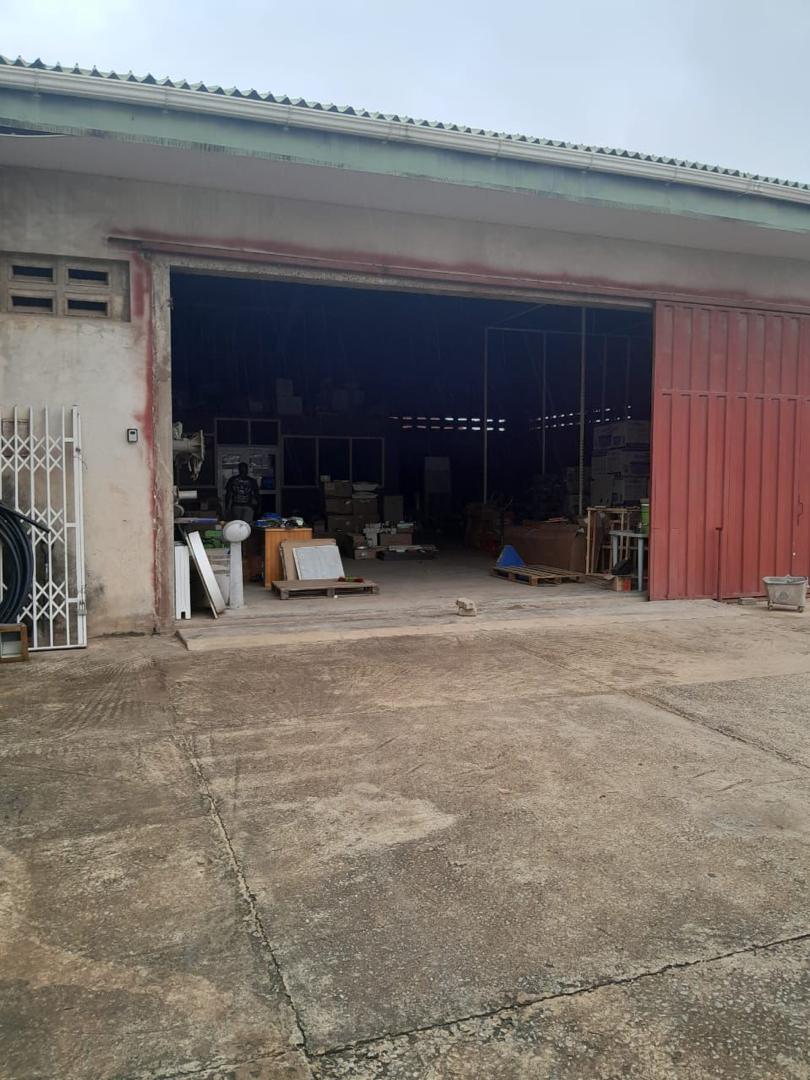 850 SQM Warehouse For Rent at Spintex
