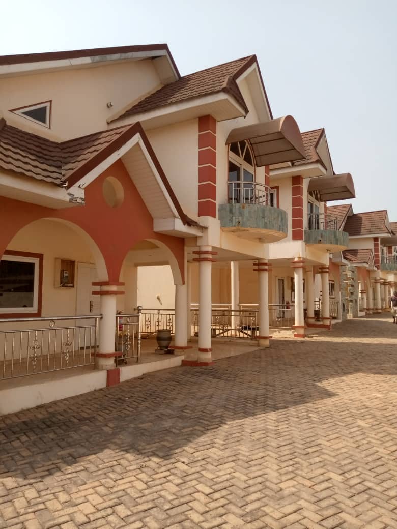 4 units of 4 Bedroom Townhouses  for sale