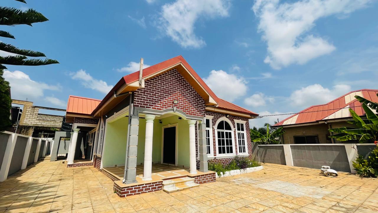Three (3) Bedroom House For Rent at Adenta Amrahia