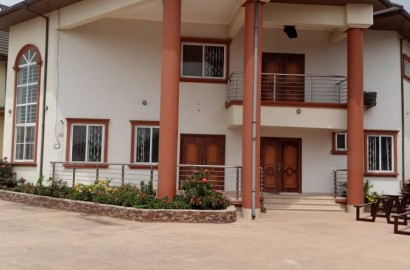 Newly Built 5 Bedroom Townhouse for sale