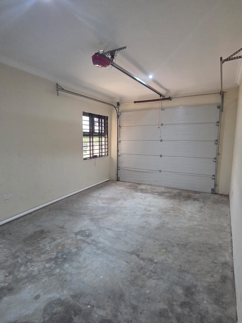 Four (4) Bedroom House For Rent at Spintex