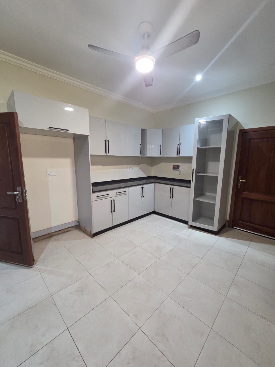 Four (4) Bedroom House For Rent at Spintex