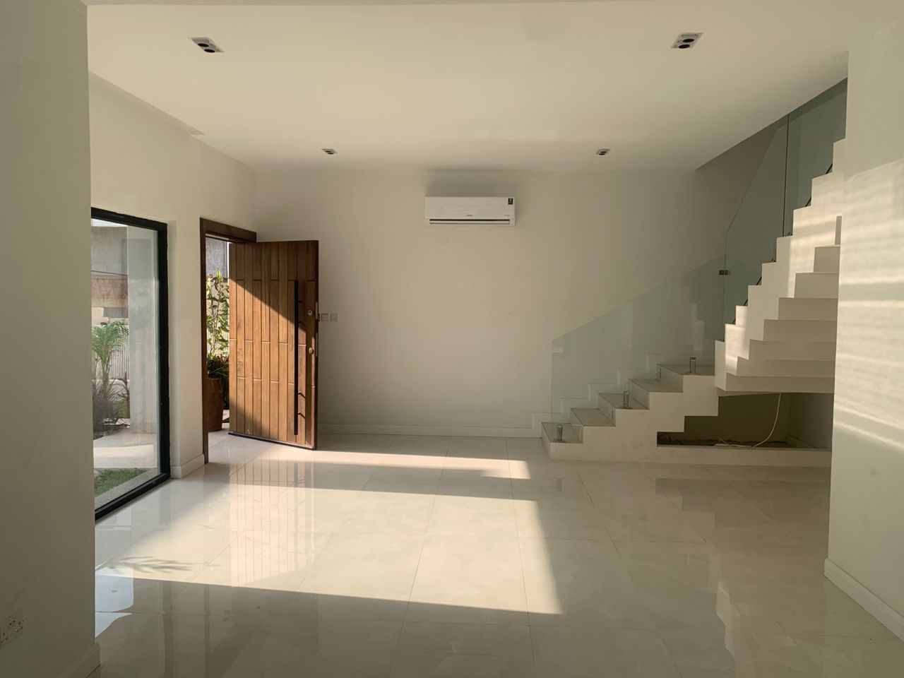 Four (4) Bedroom Semi-Detached Townhouse with Boys' Quarters For Rent at Cantonments