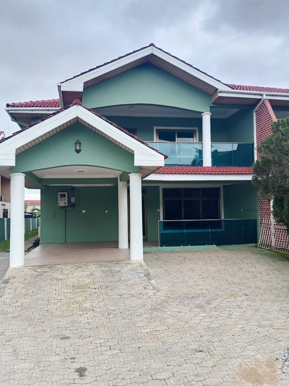Commercial Space For Rent at East Legon Shiashie