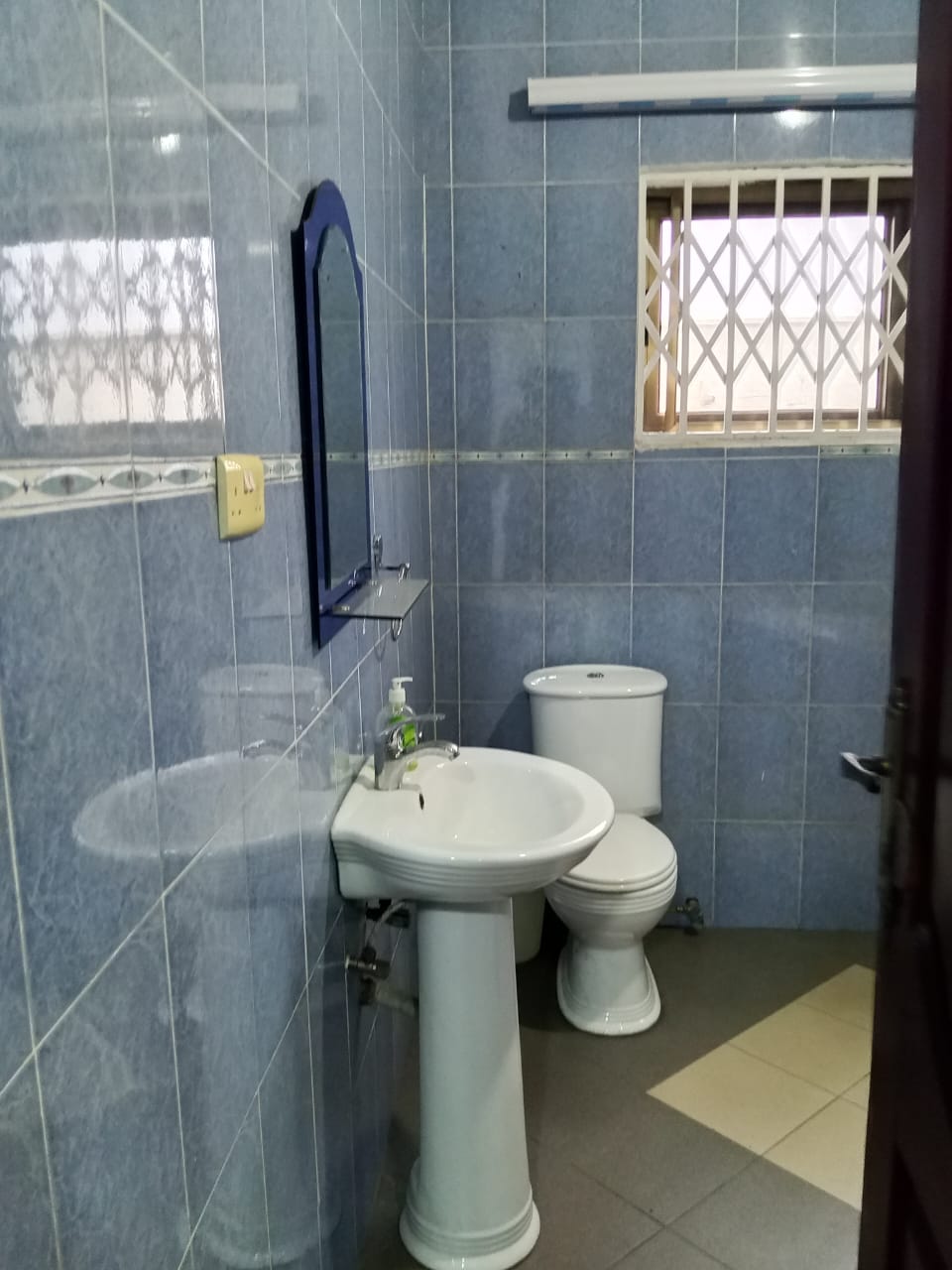 Commercial Space For Rent at East Legon Shiashie