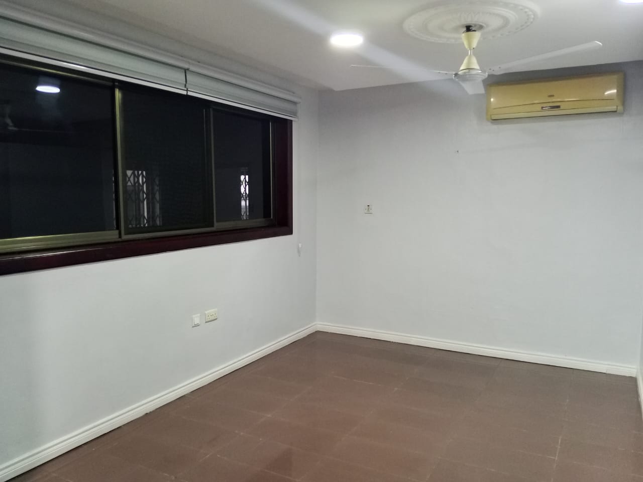 Commercial Space For Rent at East Legon Shiashie