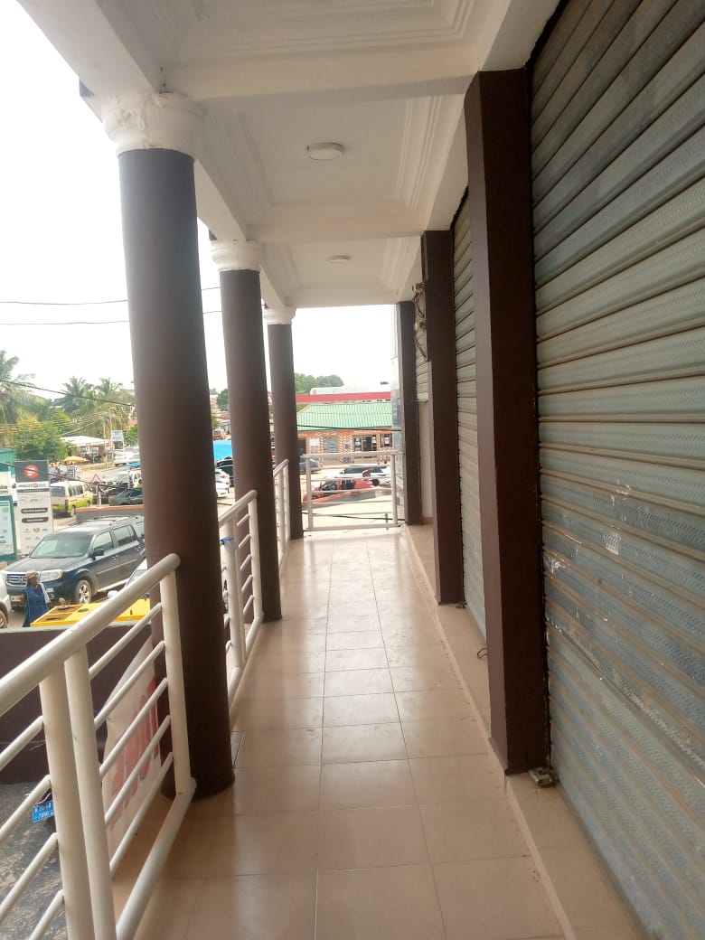 Double Shop for Rent at Achimota