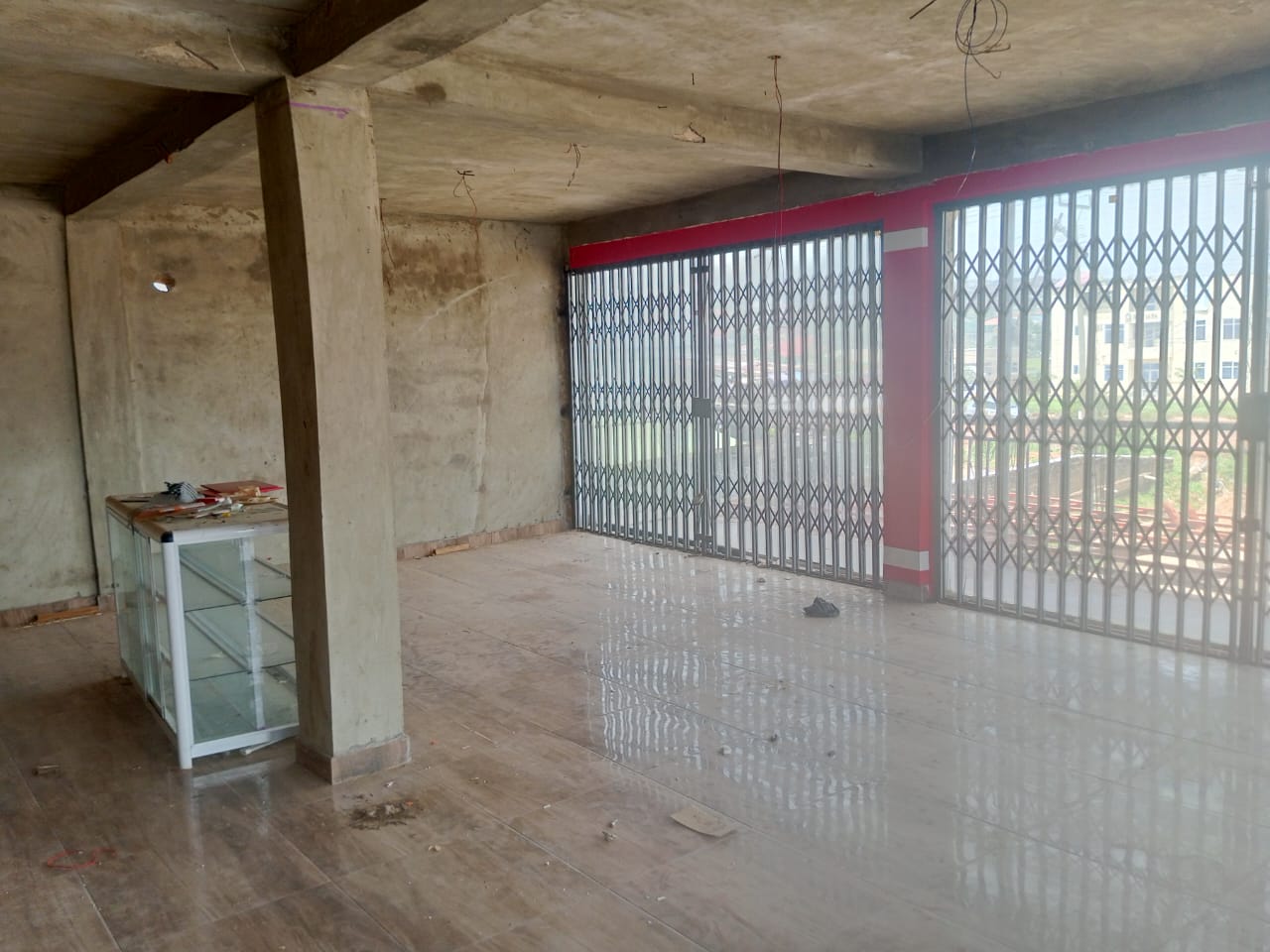 Double Shop For Rent at Bortianor West Hills