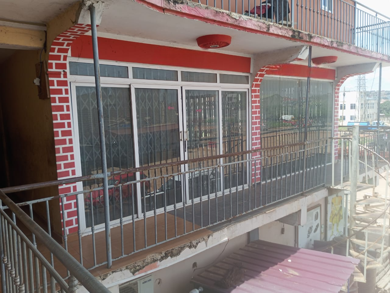 Double Shop For Rent at Bortianor West Hills