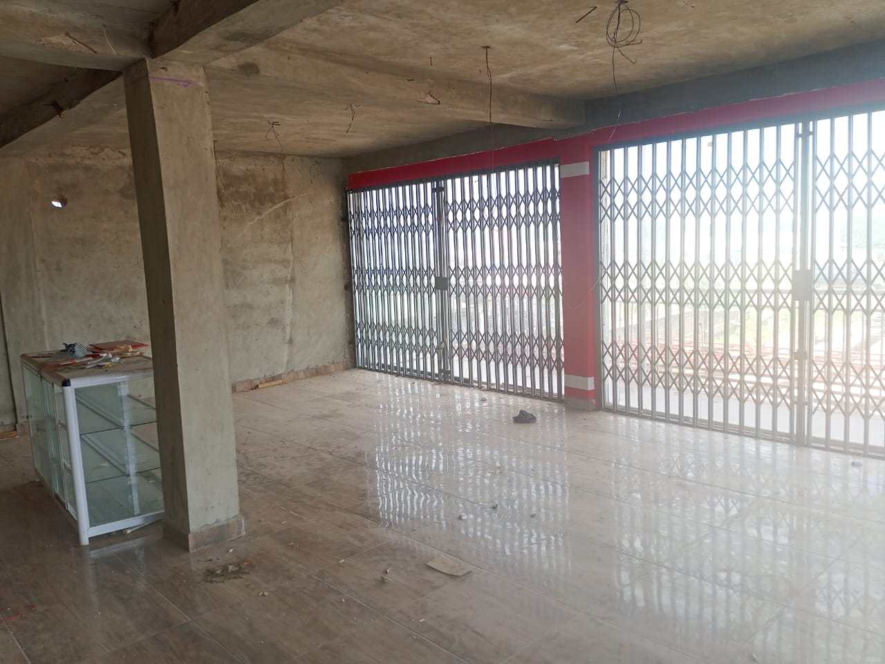 Double Shop For Rent at Bortianor West Hills