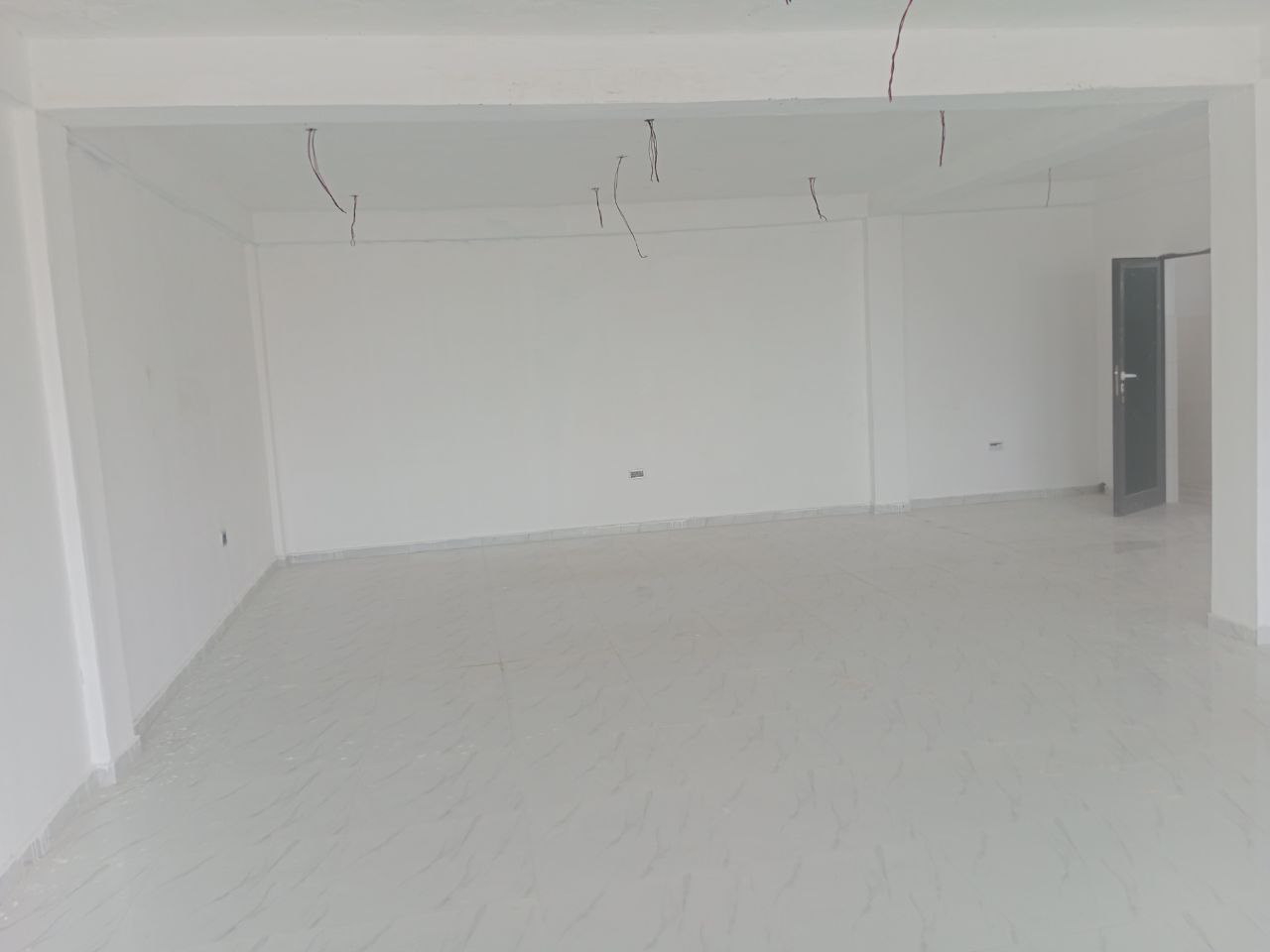 Double Shop For Rent at East legon Adjiringanor