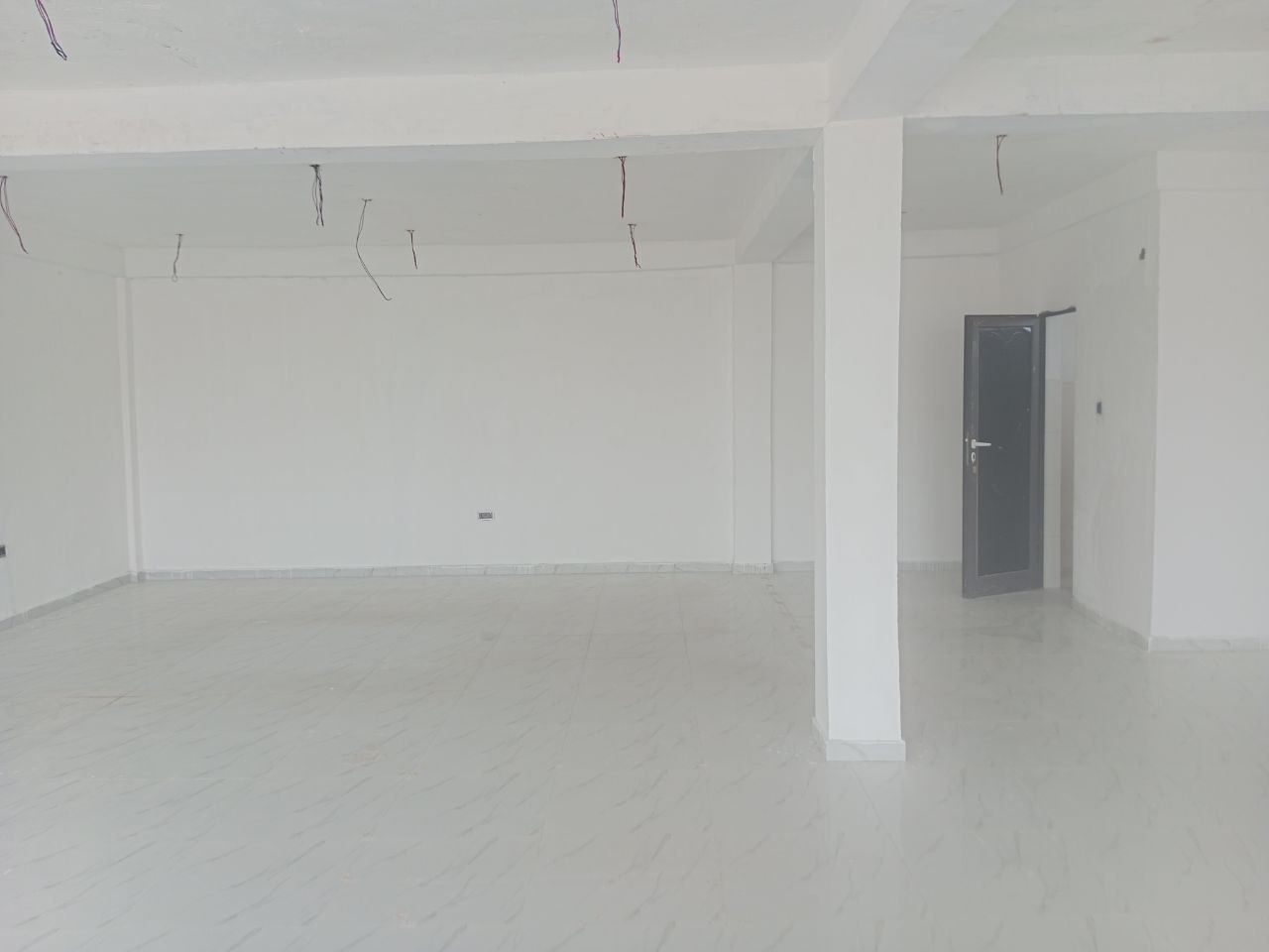 Double Shop For Rent at East legon Adjiringanor