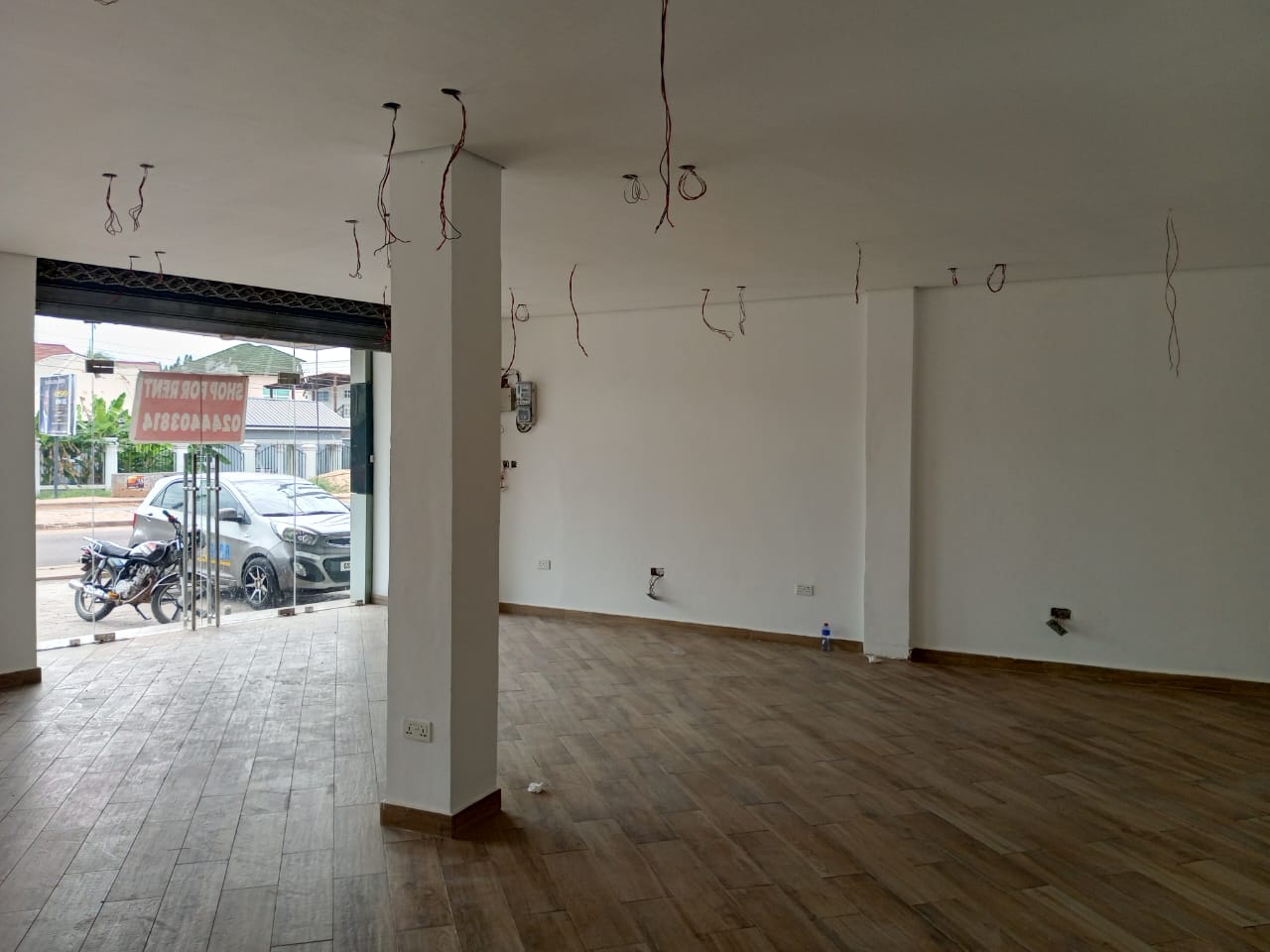 Double Shop For Rent at East Legon Adjiringanor