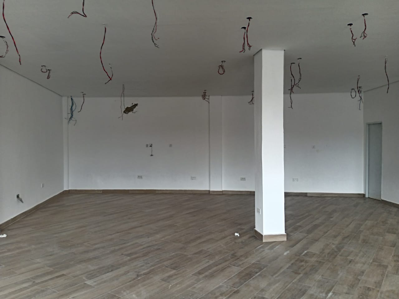 Double Shop For Rent at East Legon Adjiringanor