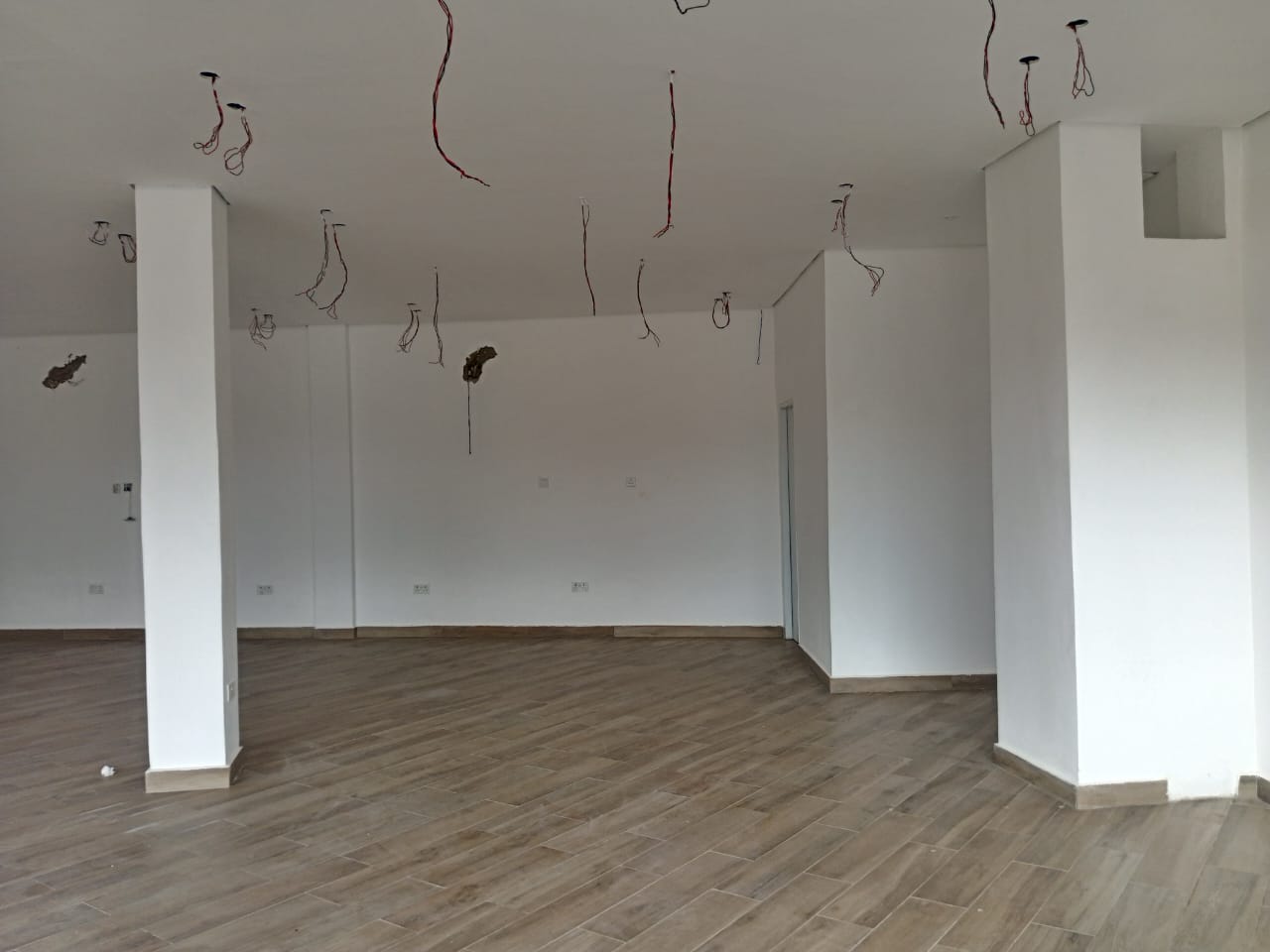 Double Shop For Rent at East Legon Adjiringanor