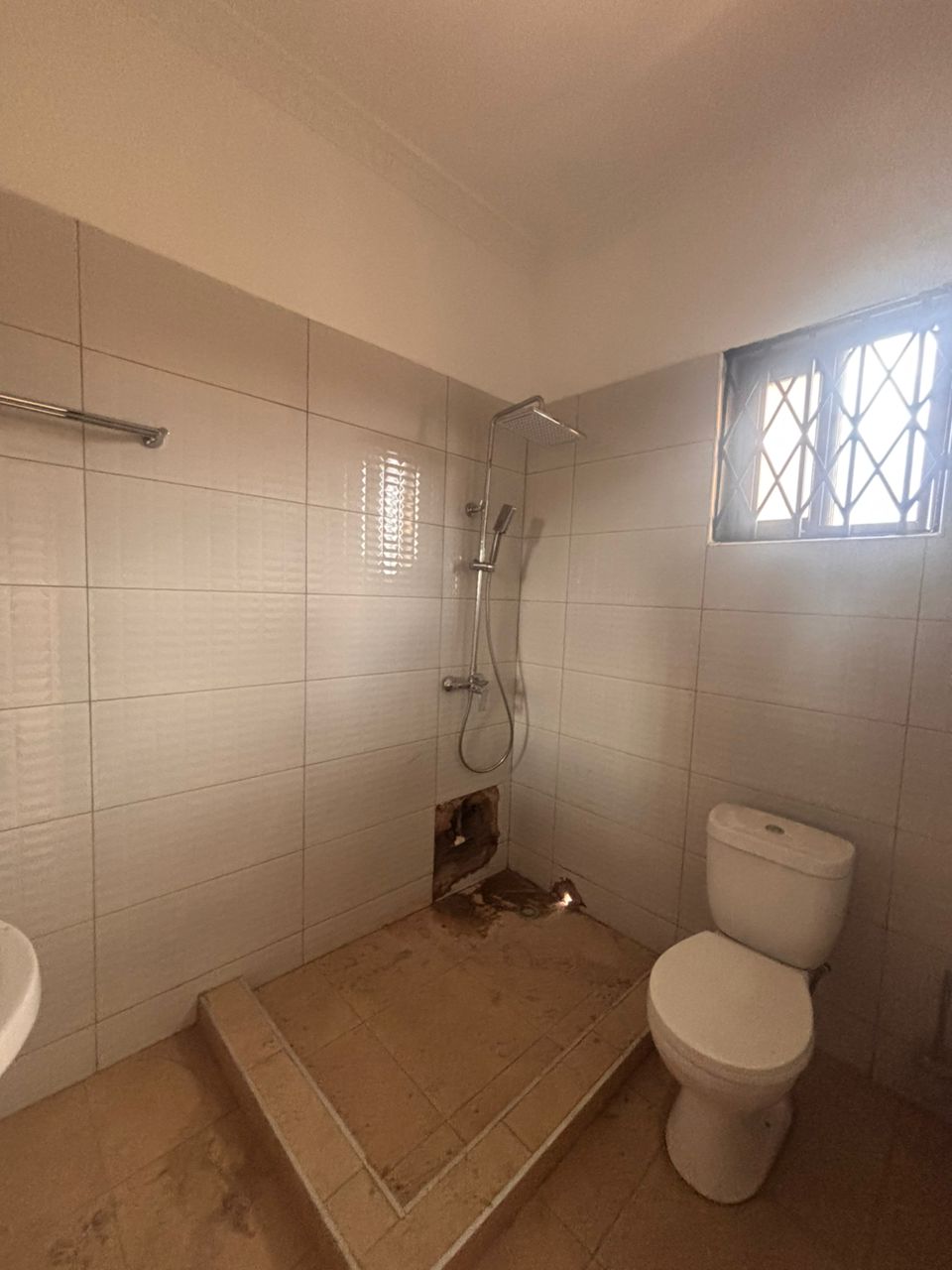 Two (2) Bedroom Apartment For Rent at East Legon ARS