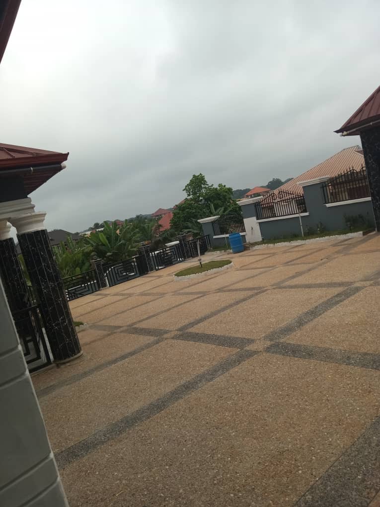 Eight (8) Bedroom House For Rent at Kumasi Abrepo-Bronikrom