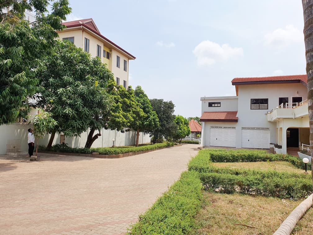 Eleven (11) Bedroom House with 4 Boys' Quarters For Rent at Haatso