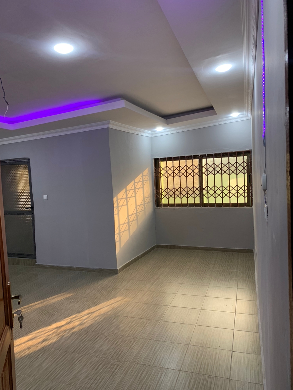 EXECUTIVE 4 BEDROOM HOUSE WITH OUTHOUSE AT KWABENYA FOR RENT