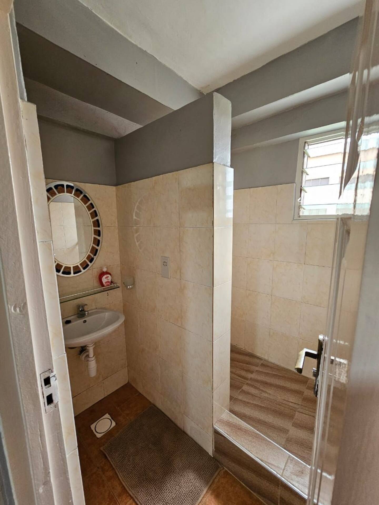 Executive One (1) Bedroom Apartment For Sale in a Gated Community at Borteyman
