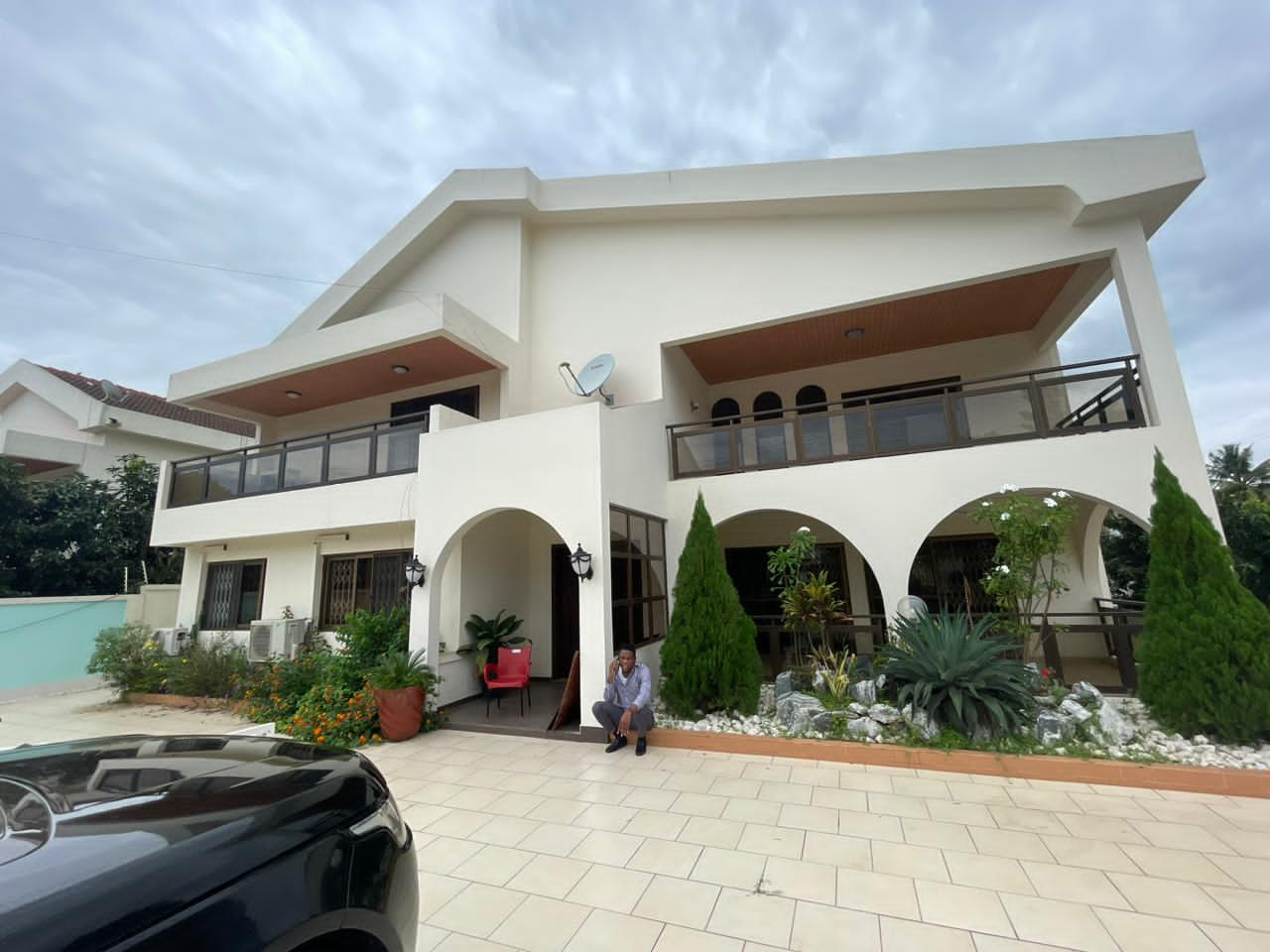 Executive Seven 7-Bedroom House With Two 2-Bedroom Boys Quarters for Rent at East Legon