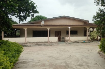 Five (5) Bedroom House for Rent at Tafo