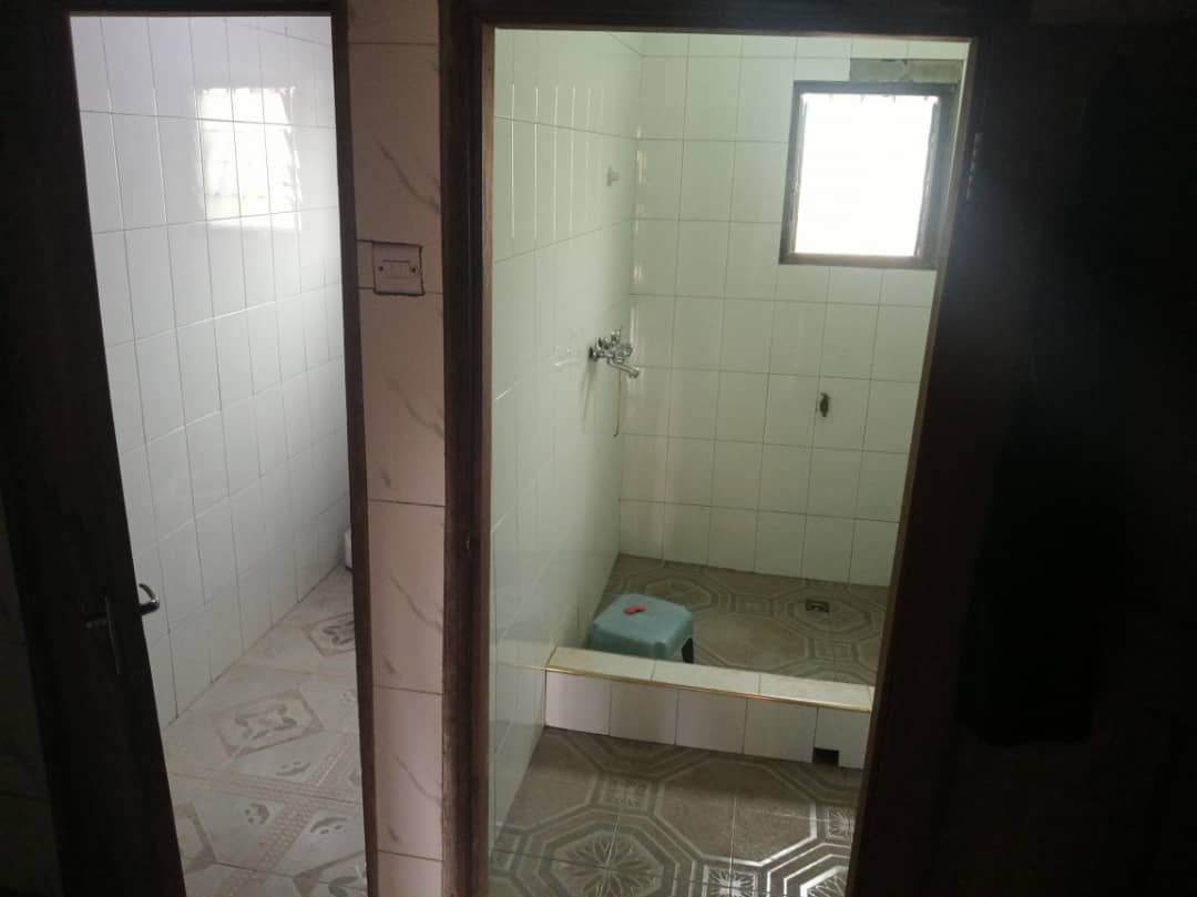 Five (5) Bedroom House for Rent at Tafo