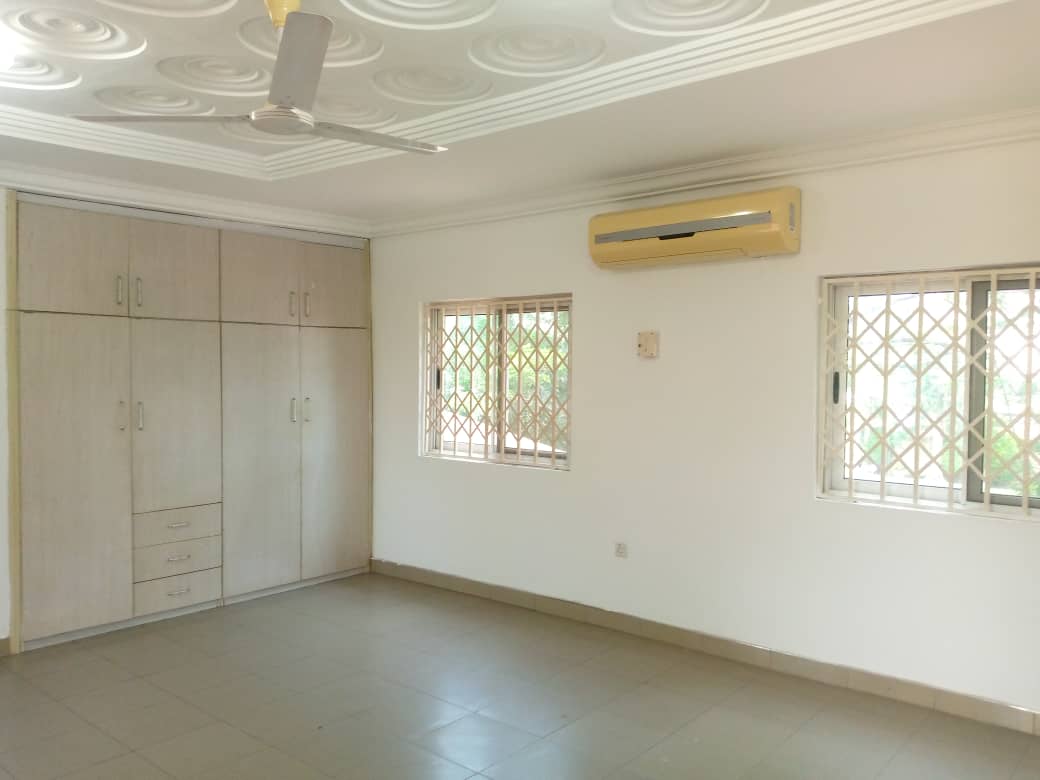 Five (5) Bedroom House for Rent at Westland